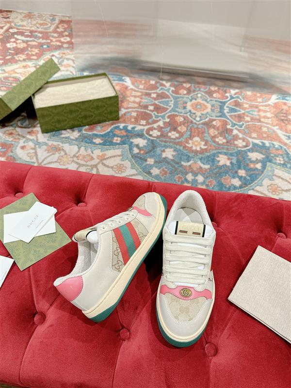 20243521352393 28011